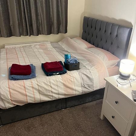 2 St Judes Court D24H1X4 Students Only Apartment Dublin Exterior photo